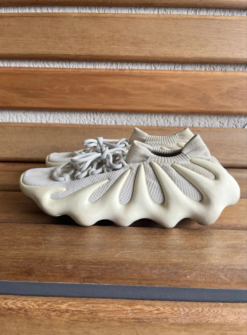 Yeezy 450 Cloud White (10US / 42BR)