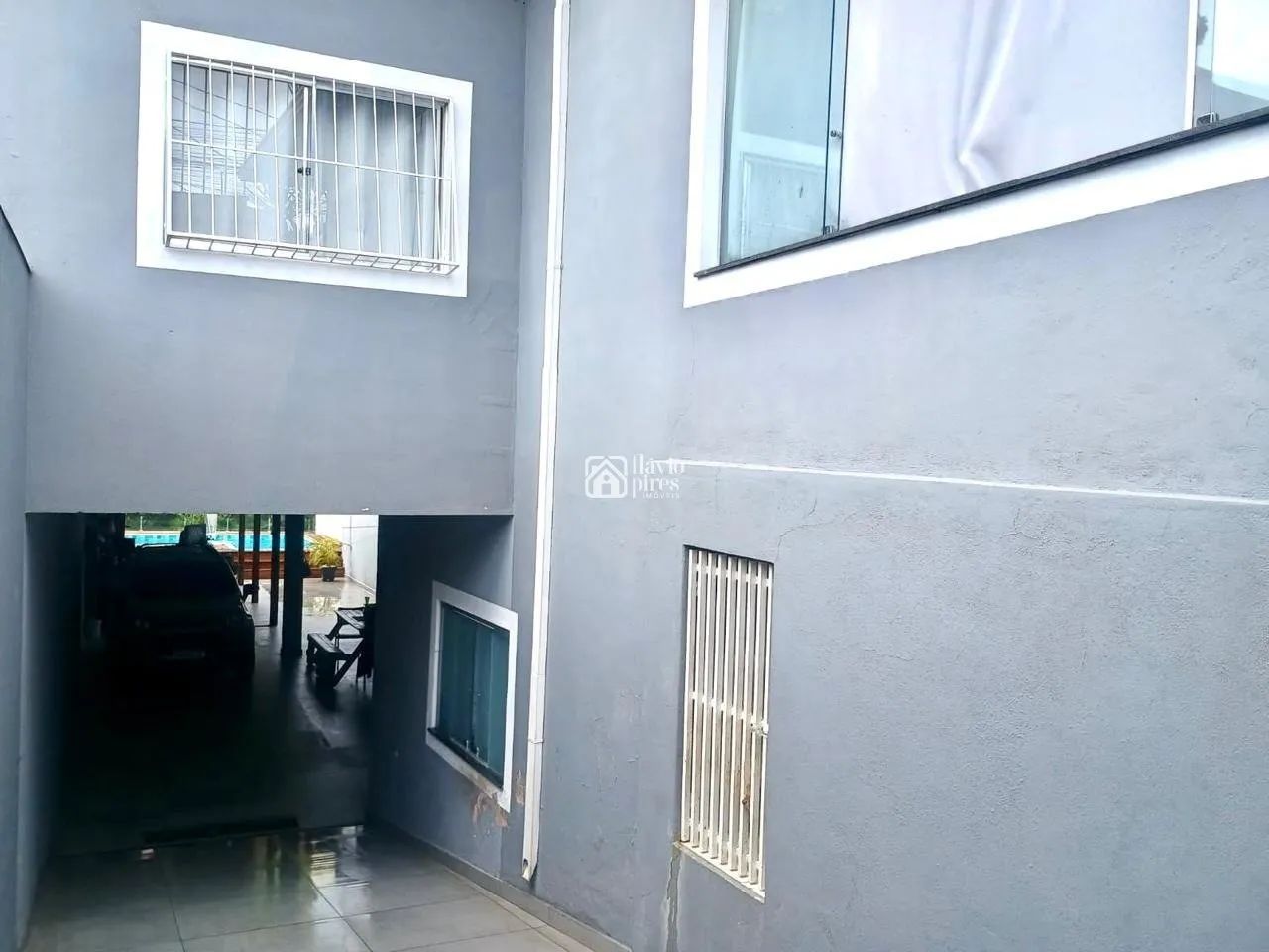 Excelente casa 3 quartos com piscina e espaço gourmet - Foto 2