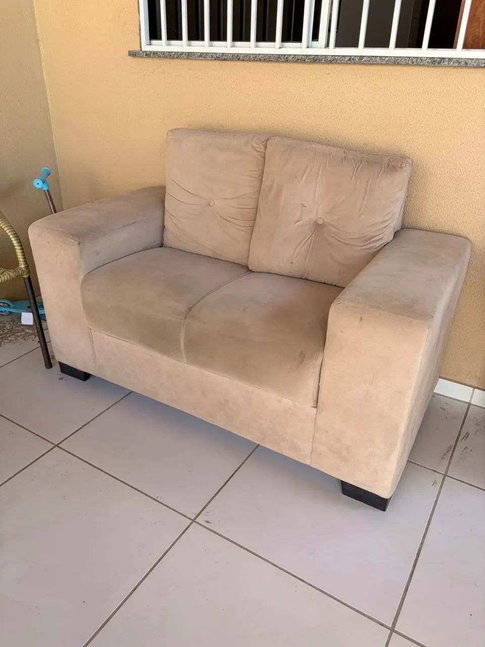 Vendo sofá 2 lugares  - Foto 3