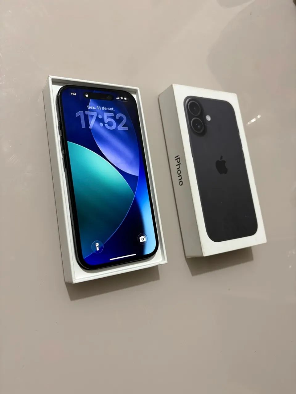OPORTUNIDADE IPhone 16 128GB 