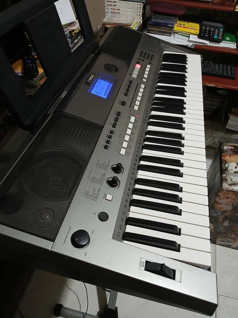 Teclado Yamaha PSR-E443 (Perfeito e Completo) - Foto 2