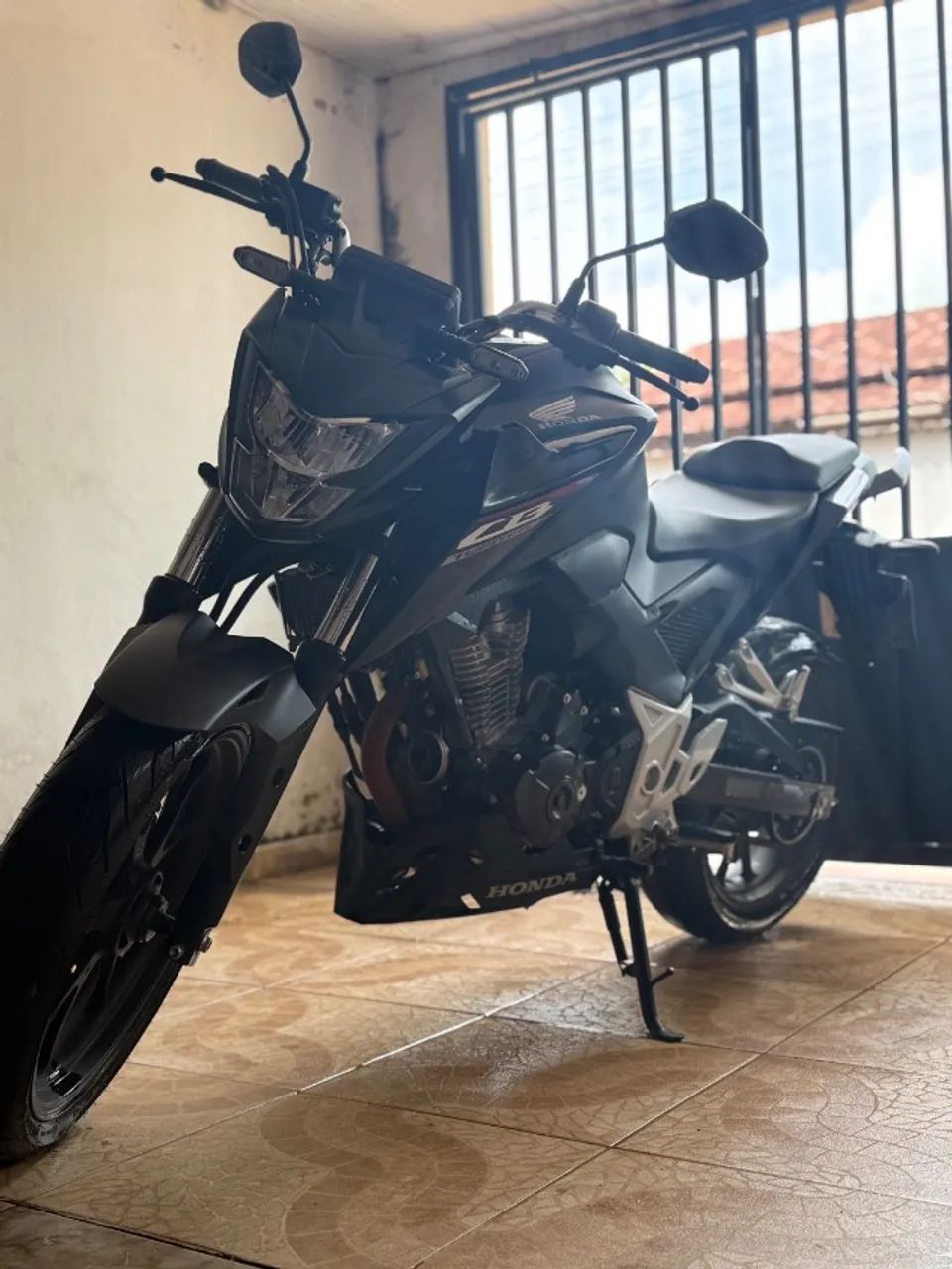 CB300F Twister CBS - Foto 4