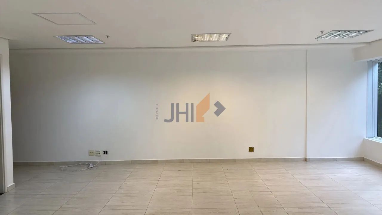 SALA COMERCIAL PARA LOCAÇÃO EM ALPHAVILLE INDUSTRIAL COM 57M² - Foto 4