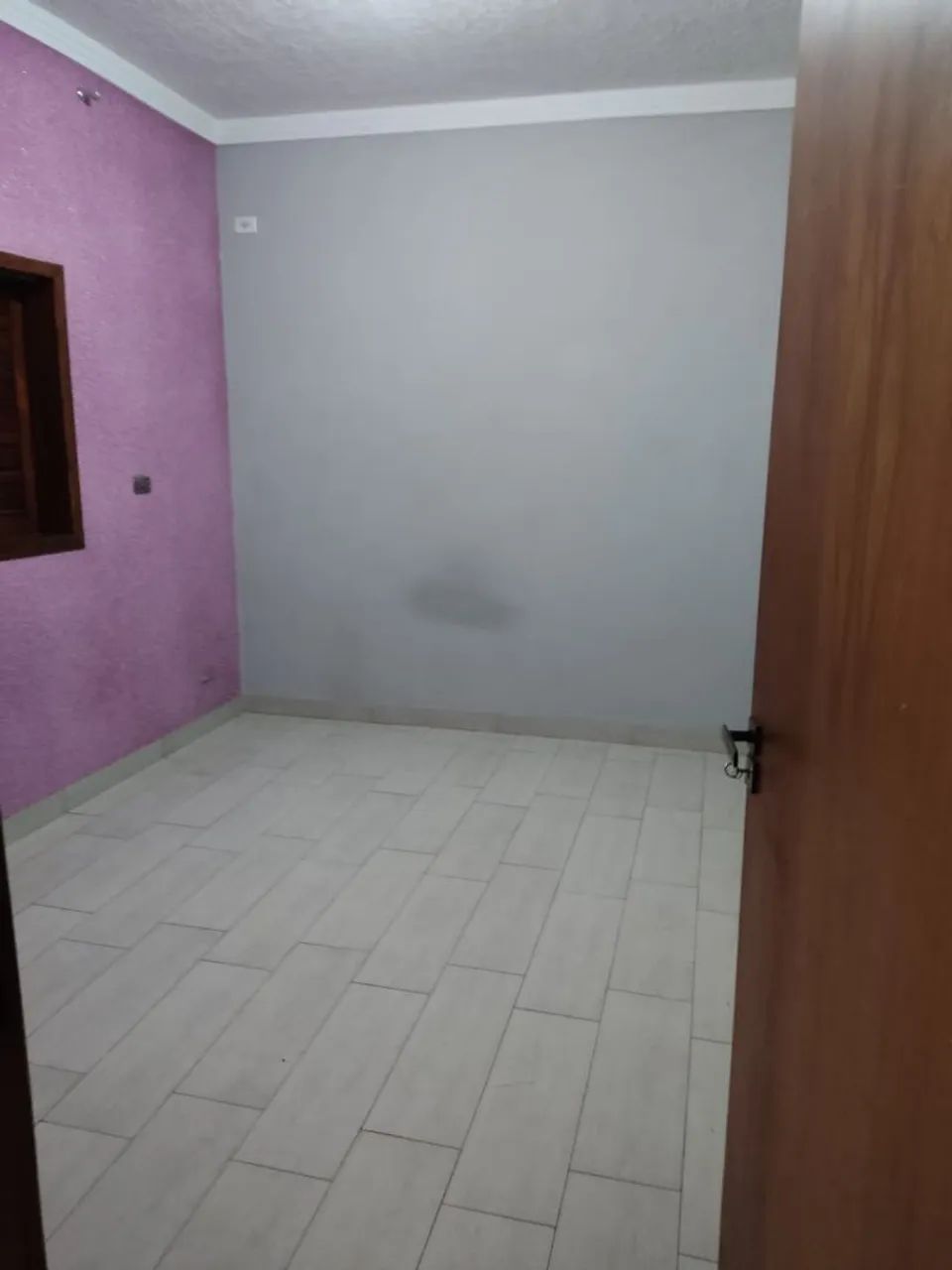 Aluga se uma casa