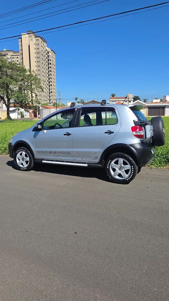 Volkswagen Crossfox CROSSFOX 1.6 Mi Total Flex 8V 5p 2008