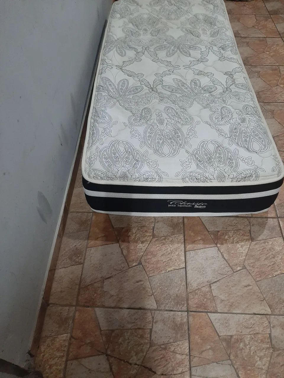 Vendo colchão de solteiro,em Limeira SP - Foto 2