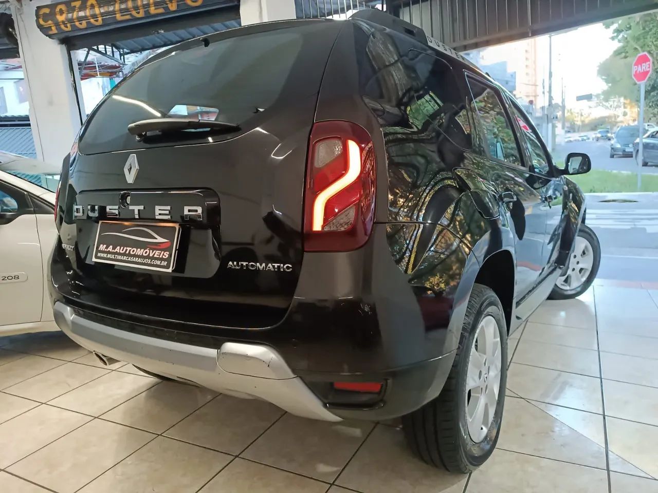 Renault Duster Dynamique 2.0 Hi-flex 16V Aut. 2017 - Foto 2