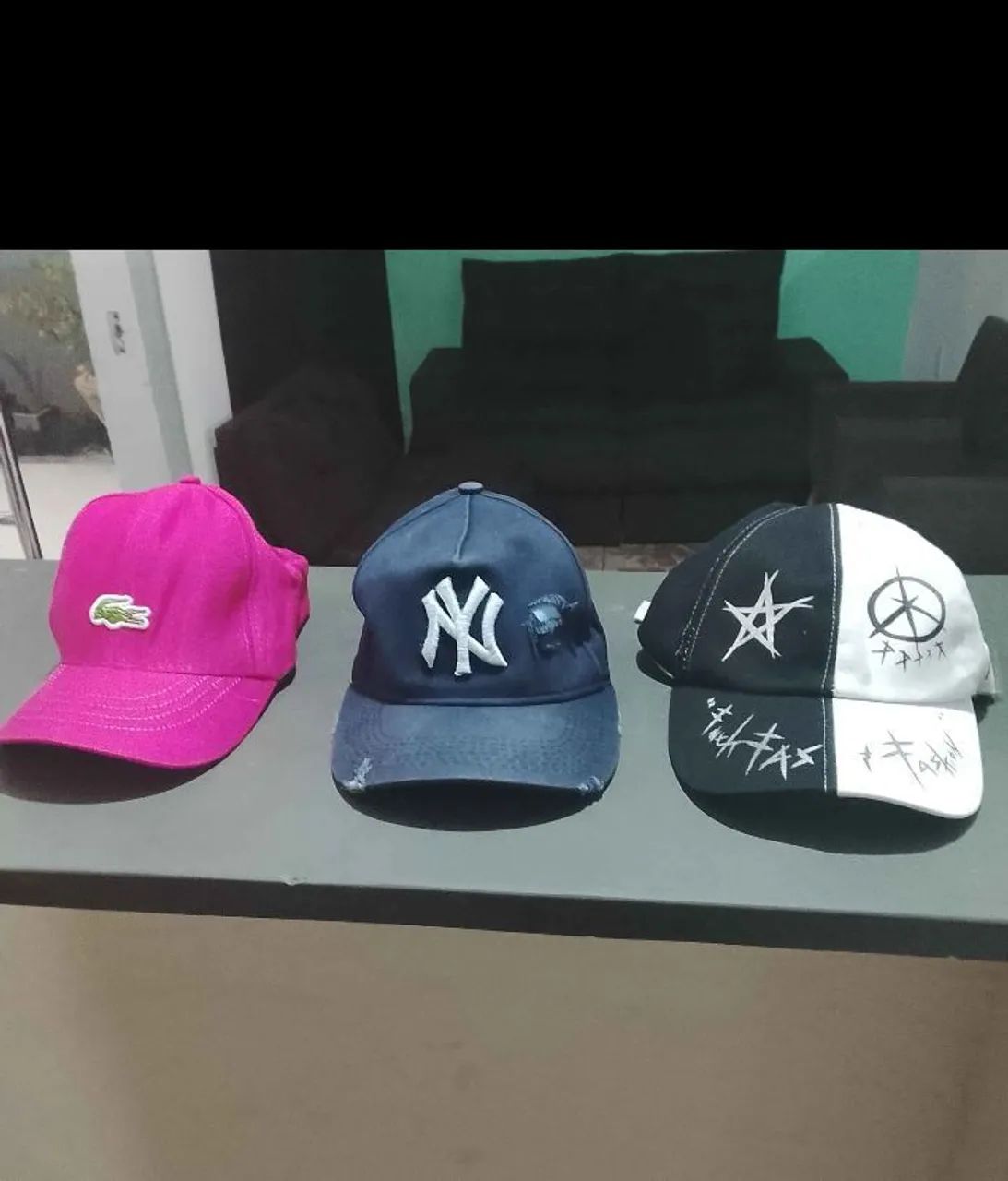 Vendo esses Três bonés juntos ou separados - Foto 2