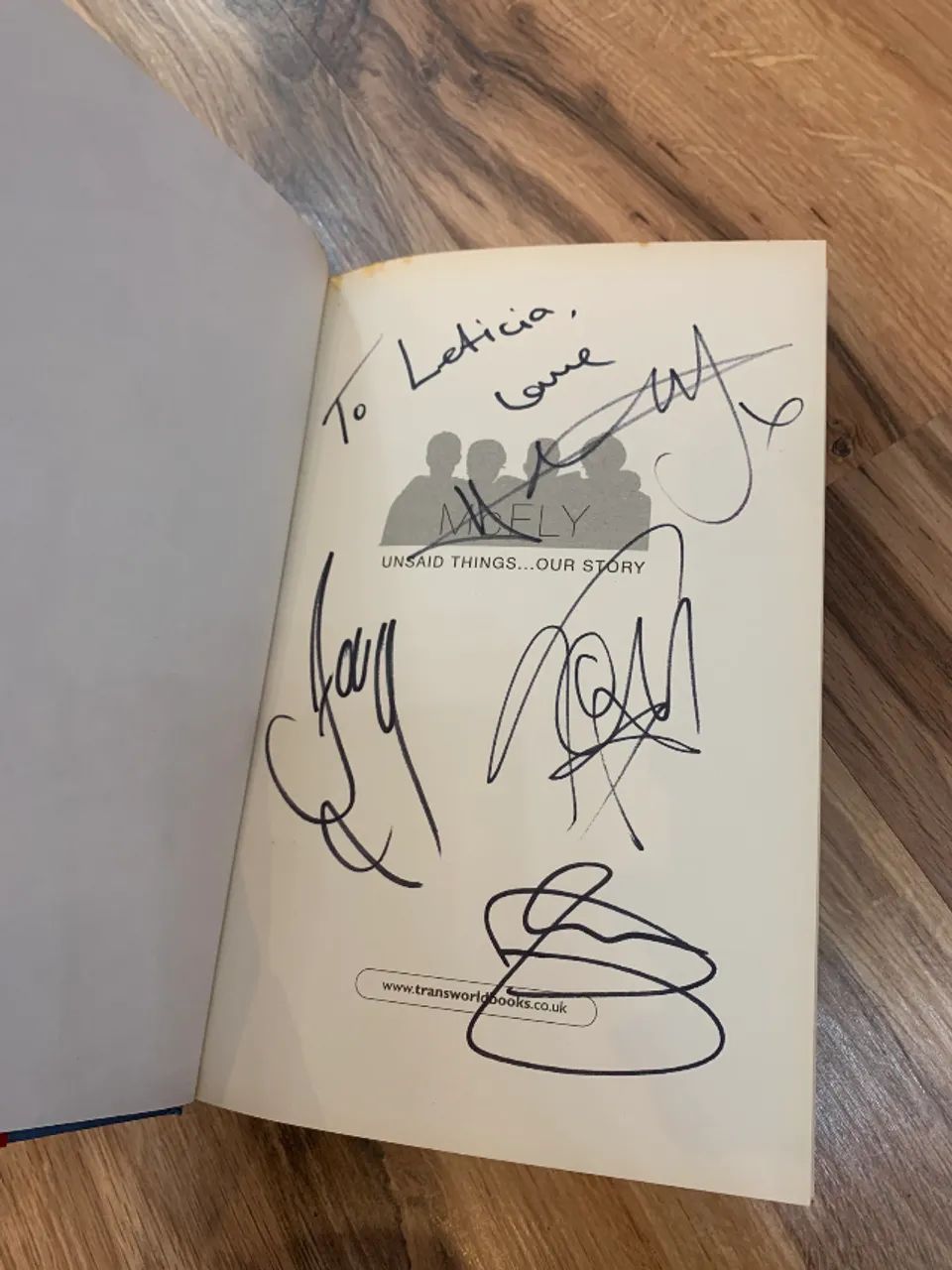 Livro McFly Unsaid Things AUTOGRAFADO