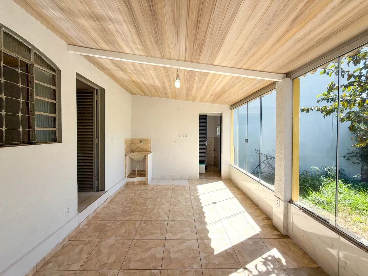 Casa com 4 quartos no Parque Amazônia - Goiânia - GO - Foto 2