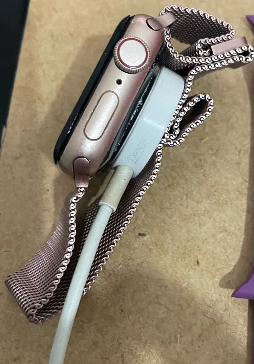 Apple Watch com + 3 pulseiras  - Foto 2