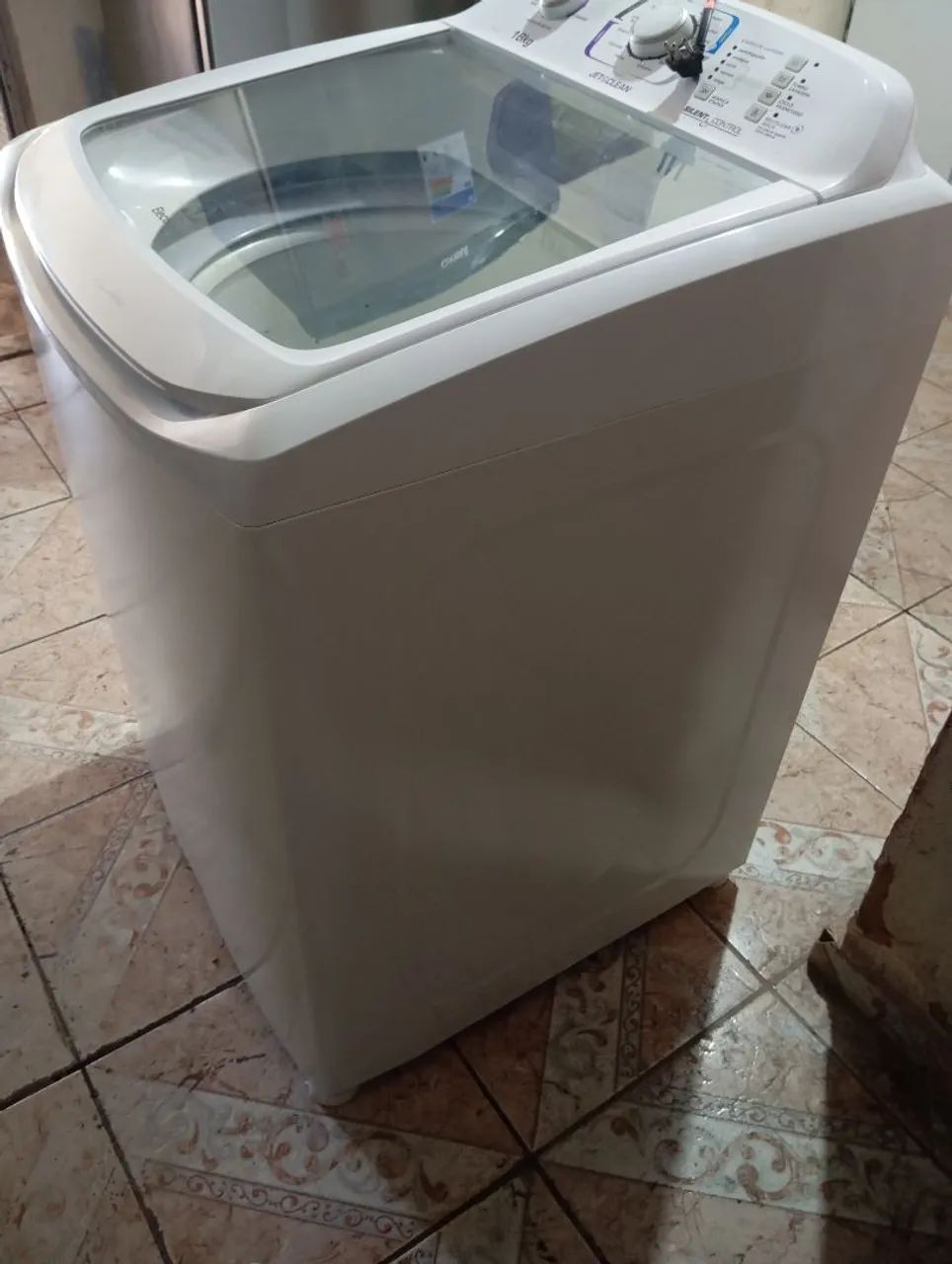 MÁQUINA DE LAVAR ELETROLUX 16KG SEMI NOVA ACEITO CARTÃO DOU GARANTIA FAÇO A ENTREGA  - Foto 6