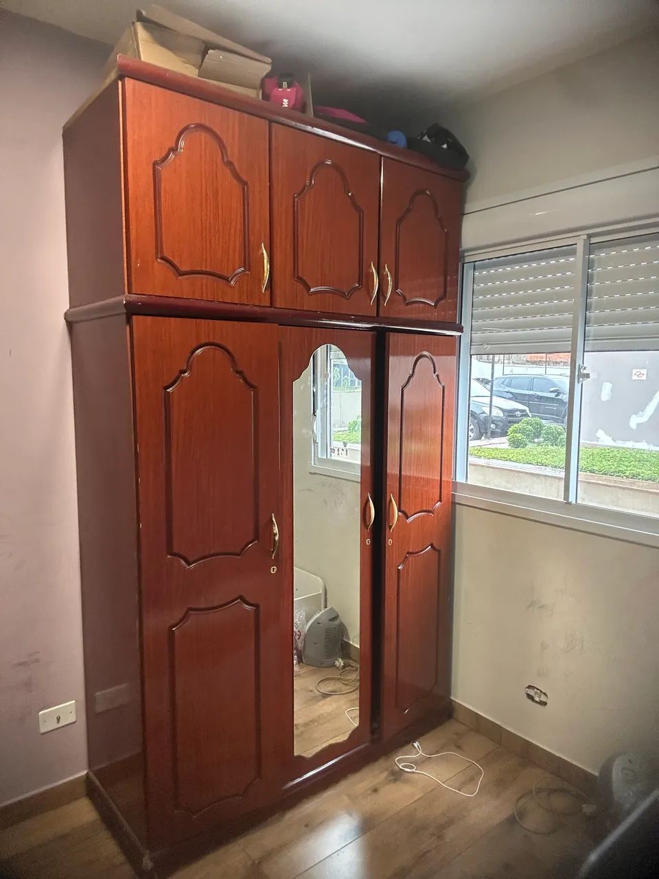 Guarda roupa madeira 