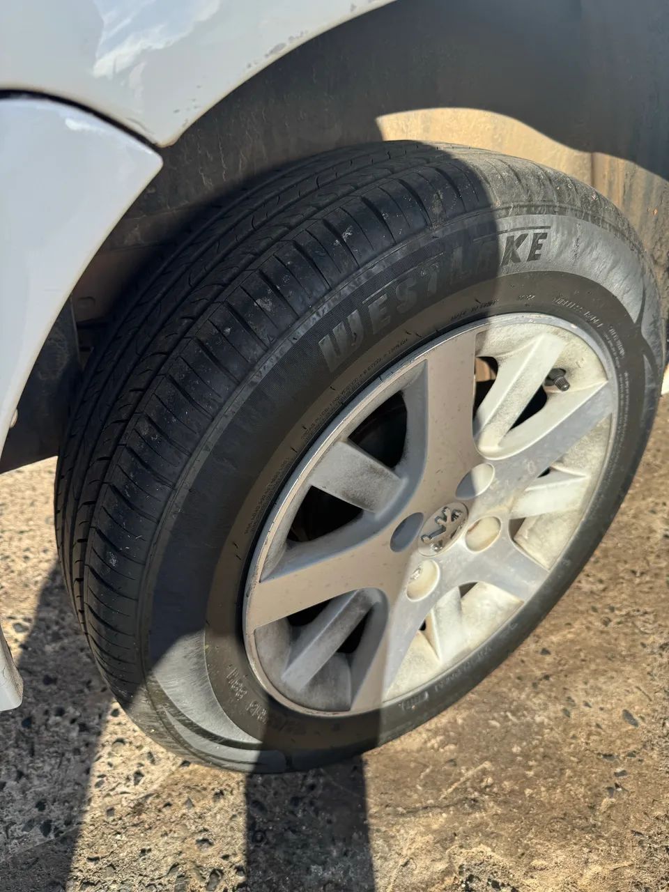 Peugeot 207 2013