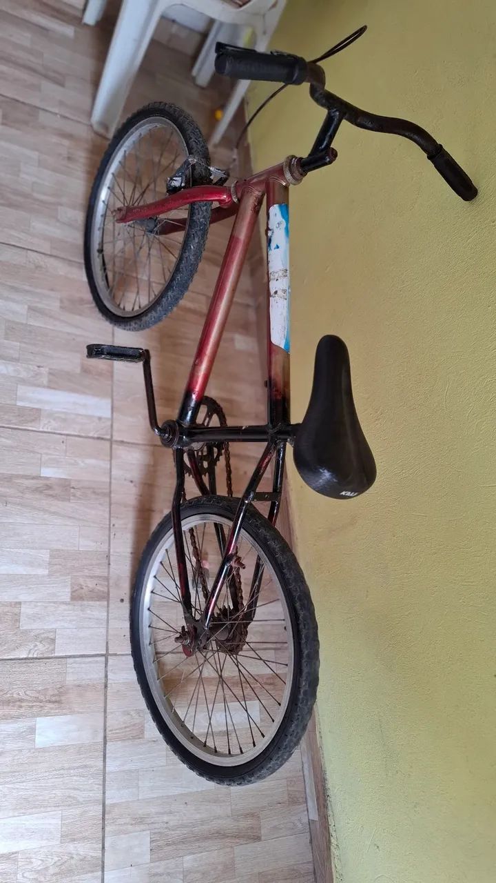 Bicicleta Aro 20 pra criança de 6 até 13 anos  - Foto 2