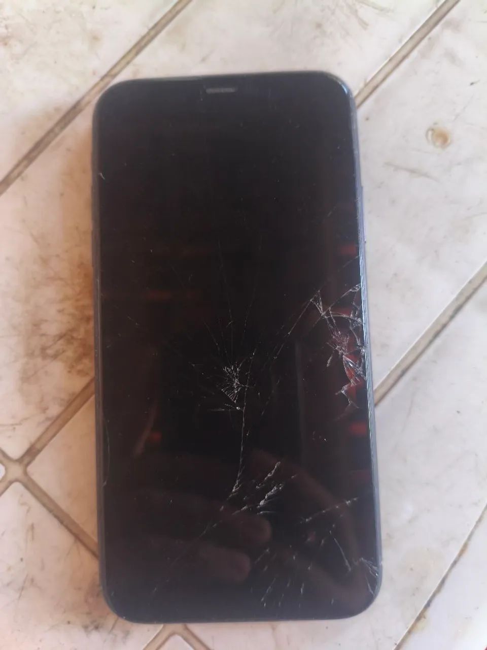 Vendo iPhone e redmi para retirar peças 