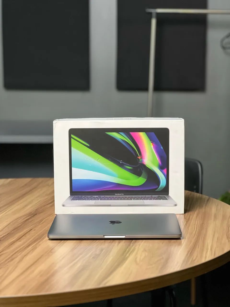 Mackbook Pro M2 8gb ram 256 - Foto 4