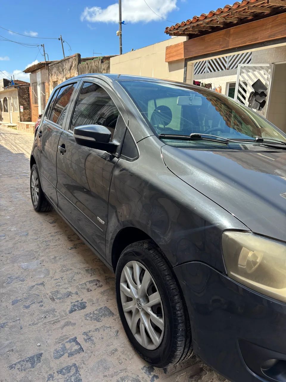 Volkswagen Fox 1.0 MI Total Flex 8V 3P 2012 - Foto 2