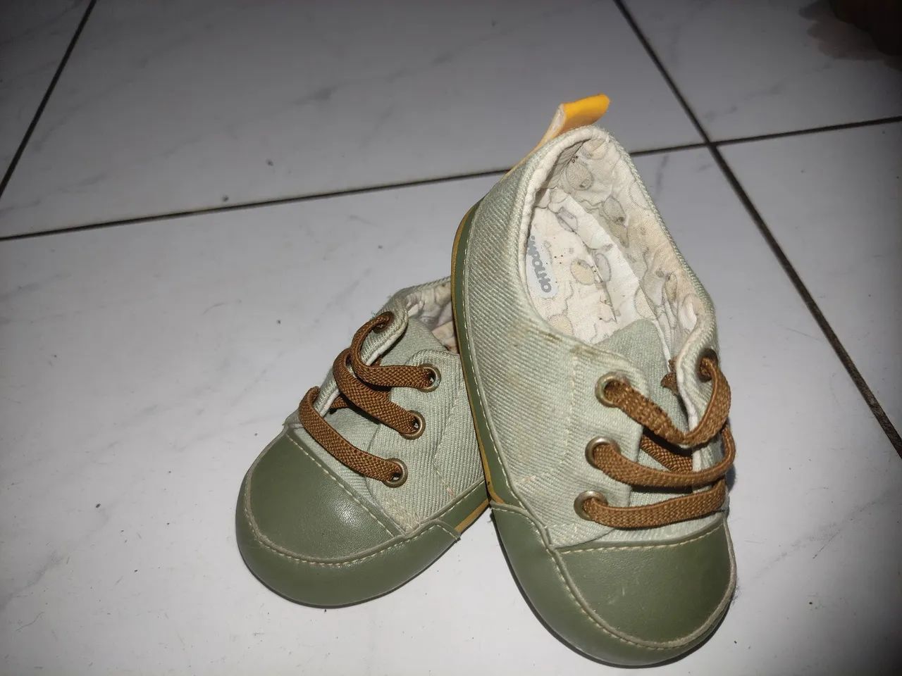 4 pares de tênis infantil n° 19 ou 22. - Foto 2