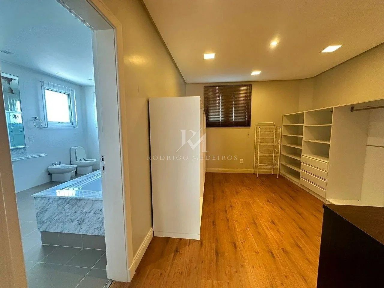 Casa mobiliada com 4 dormitórios em Jurerê Internacional, Florianópolis/SC - Foto 4