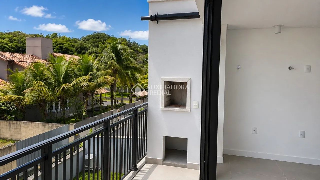 Duplex Novo com Planta Exclusiva, Sacada com Churrasqueira e Vista para a Lagoa da Conceiç - Foto 4