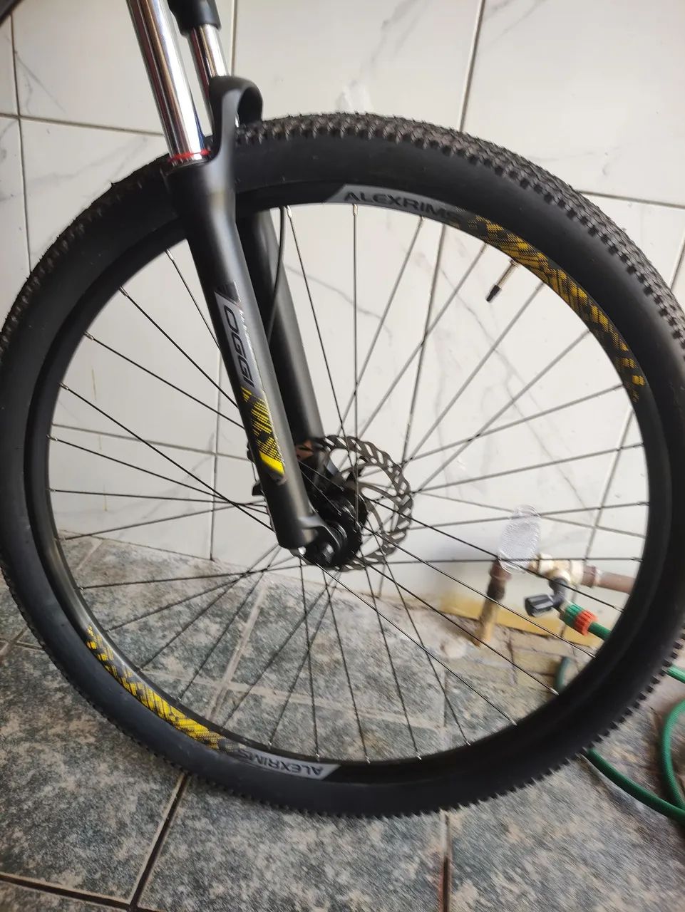 Bicicleta Oggi Hacker Sport  - Foto 3