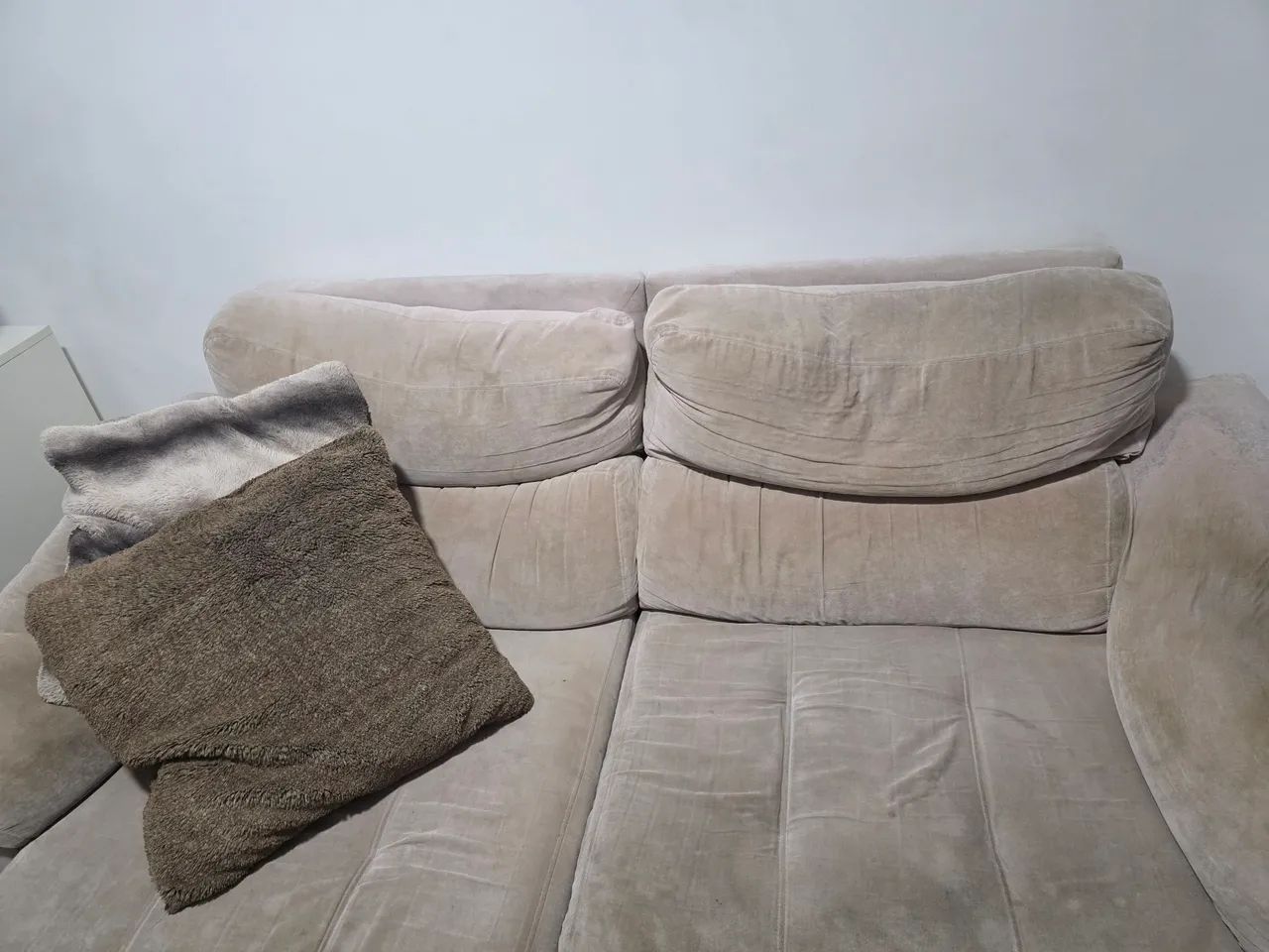 Sofa retrátil e reclinavel confortável em tecido