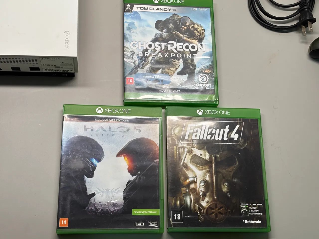 Xbox one s com 1.000 gb e jogos  - Foto 5