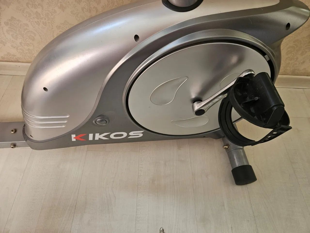 Bicicleta ergométrica Kikos KR5.6 muito nova! - Foto 2