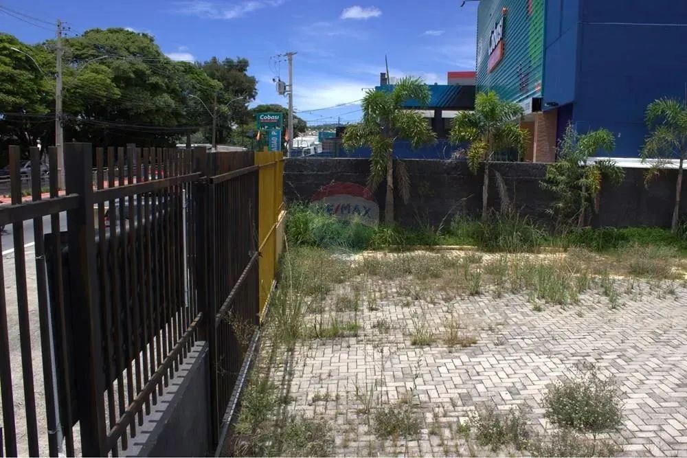 Terreno com 840m². Área livre. - Foto 8