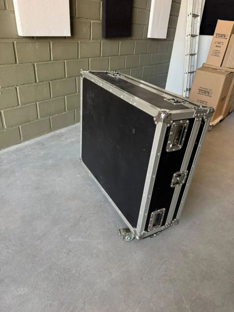 MESA DE SOM DIGITAL MIDAS M32 LIVE COM HARDCASE - IMPECÁVEL - Foto 5