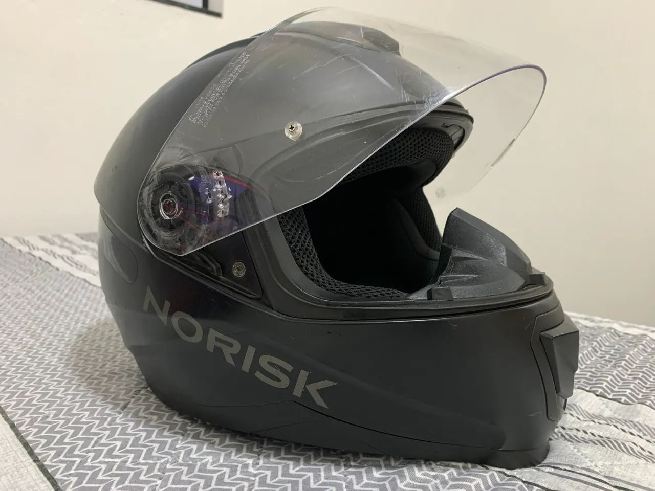 2 capacetes Norisk - Foto 2