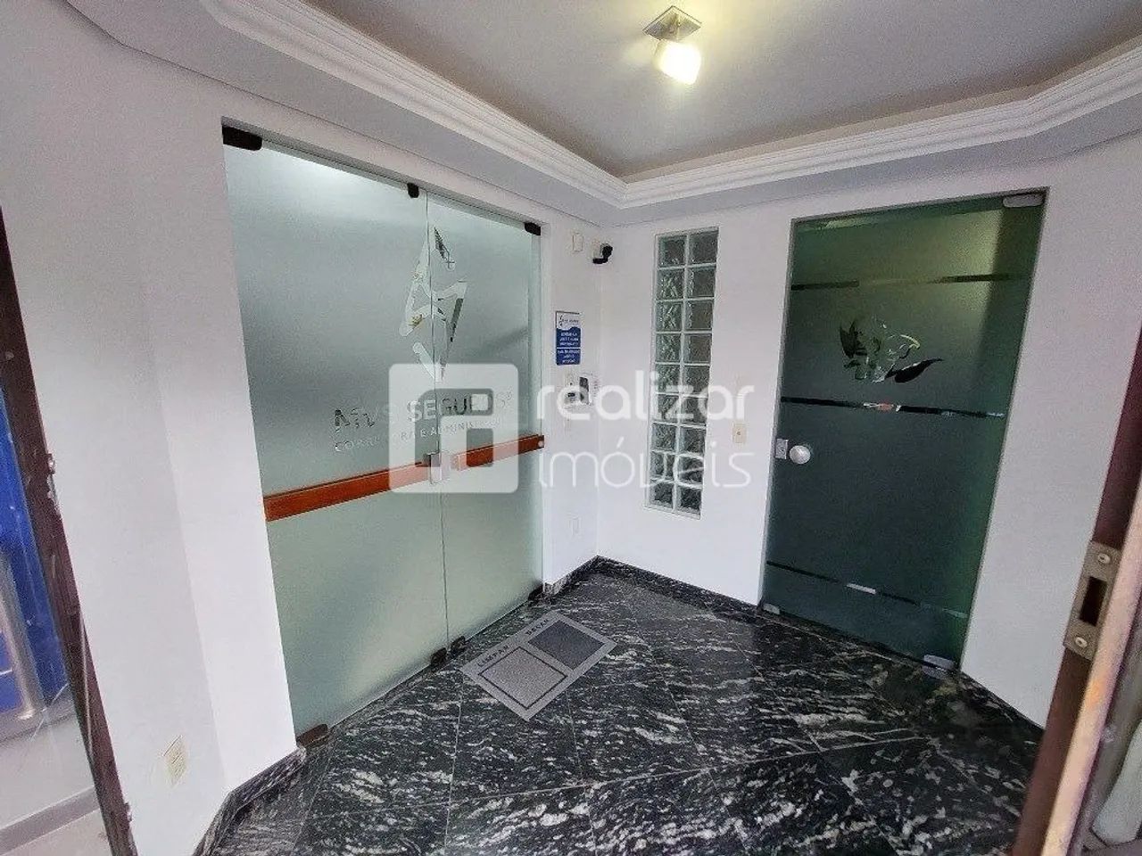Prédio/Edifício no bairro Capoeiras, Florianópolis - Foto 2