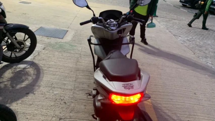 Honda PCX 2017  - Foto 4