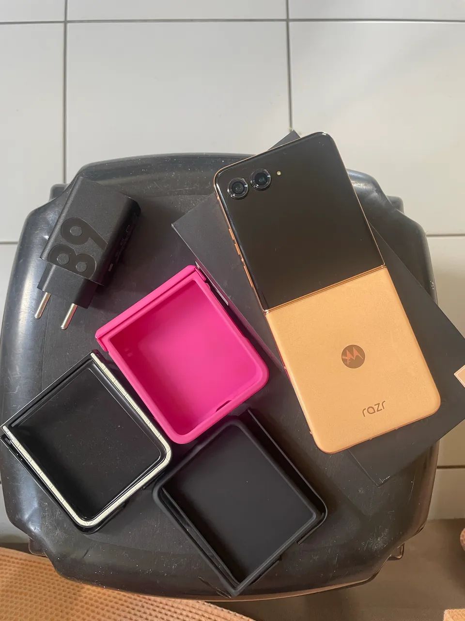 Motorola Razr 50 ultra 512gb - Foto 4