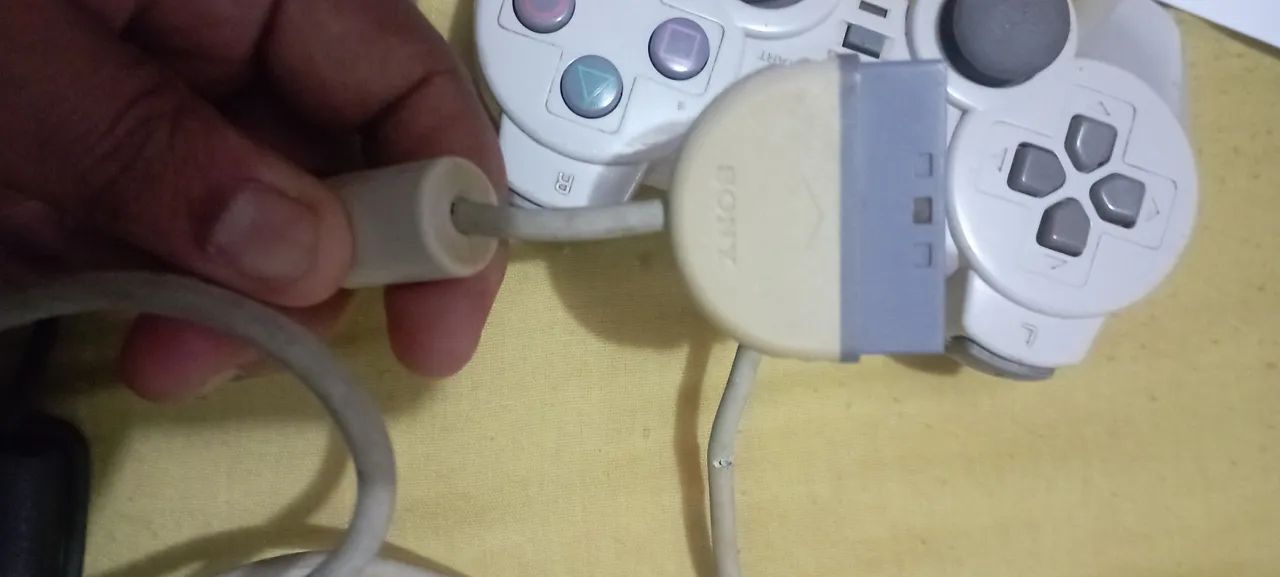**PraSair** Controle Sony Psone Série H, testado Ok (detalhes estéticos) - Foto 3