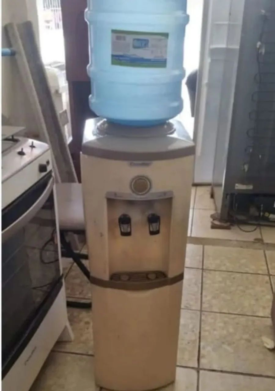 Bebedouro elétrico 