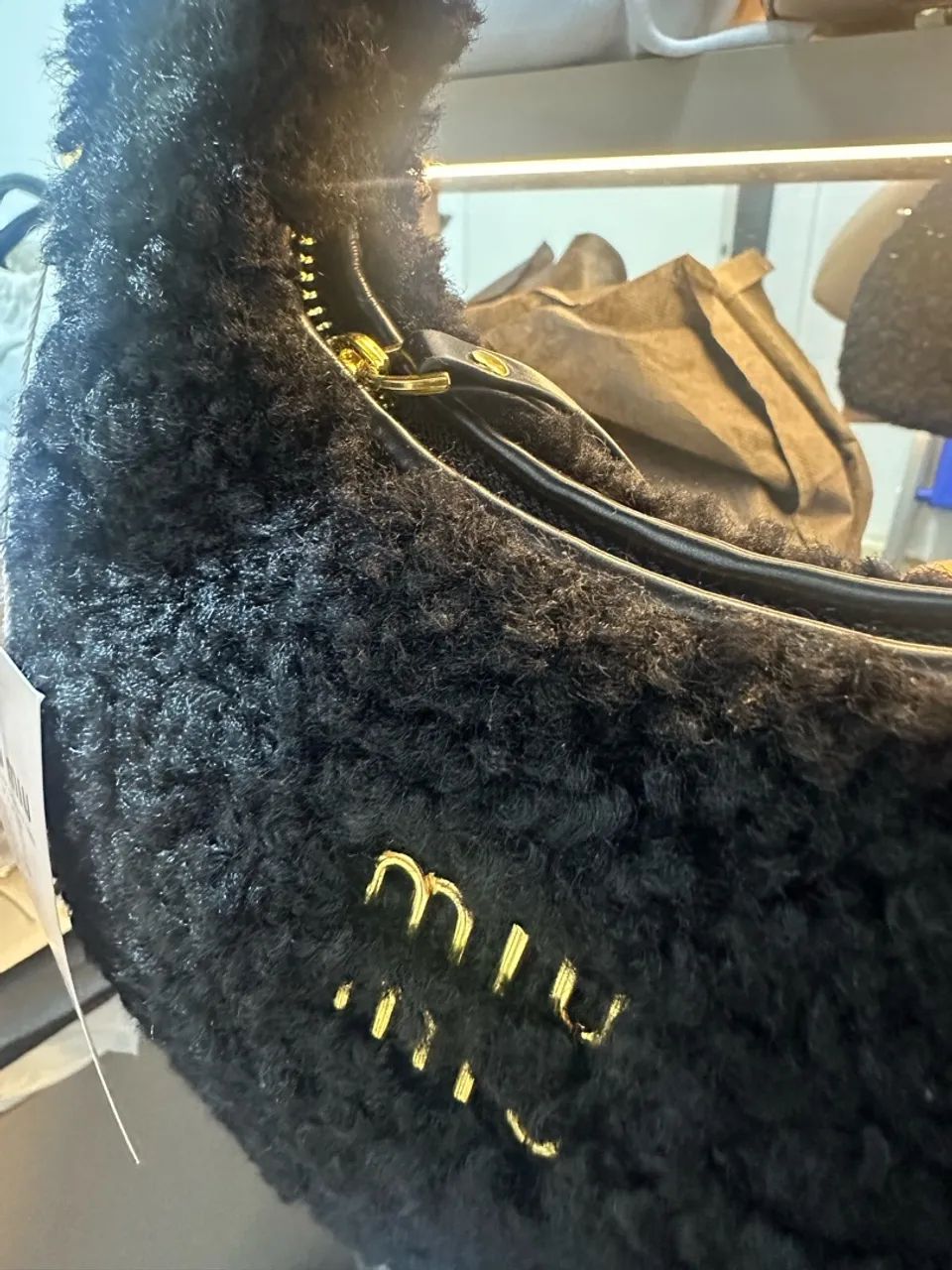 Miu miu bolsa Mini shearling wander Pelucia  - Foto 5