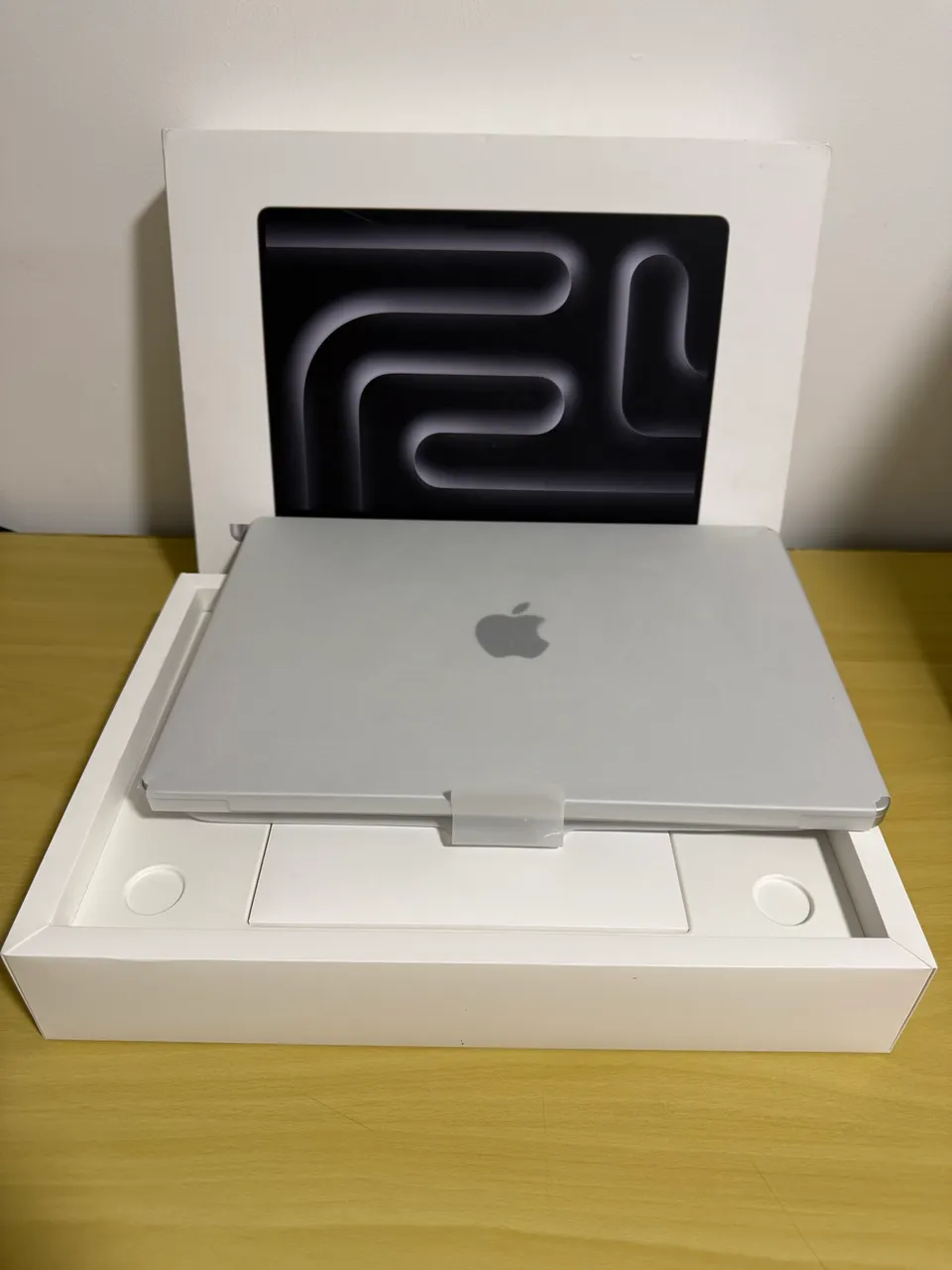 MacBook Pro M3 Max 16 36GB/1TB - dono único - Notebooks