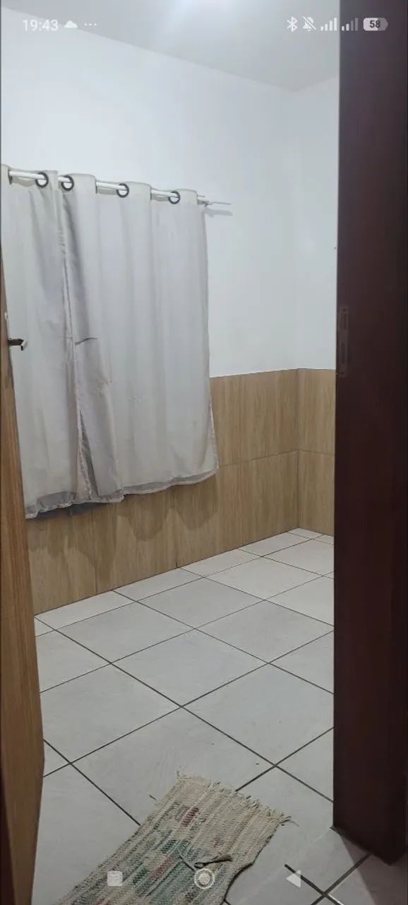 Divido casa com dois quartos - Foto 3