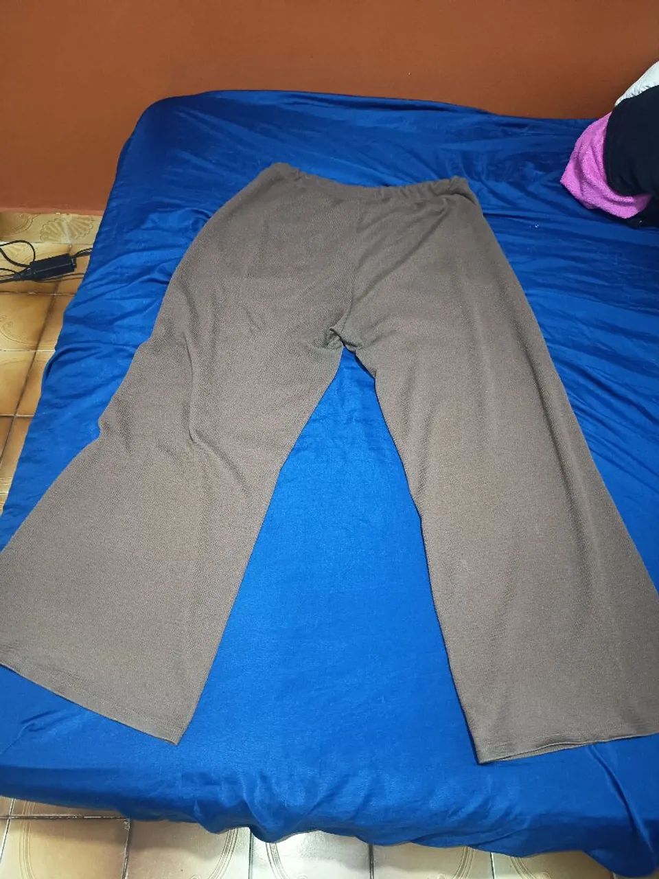 Calça canelada GG C&A - Foto 3