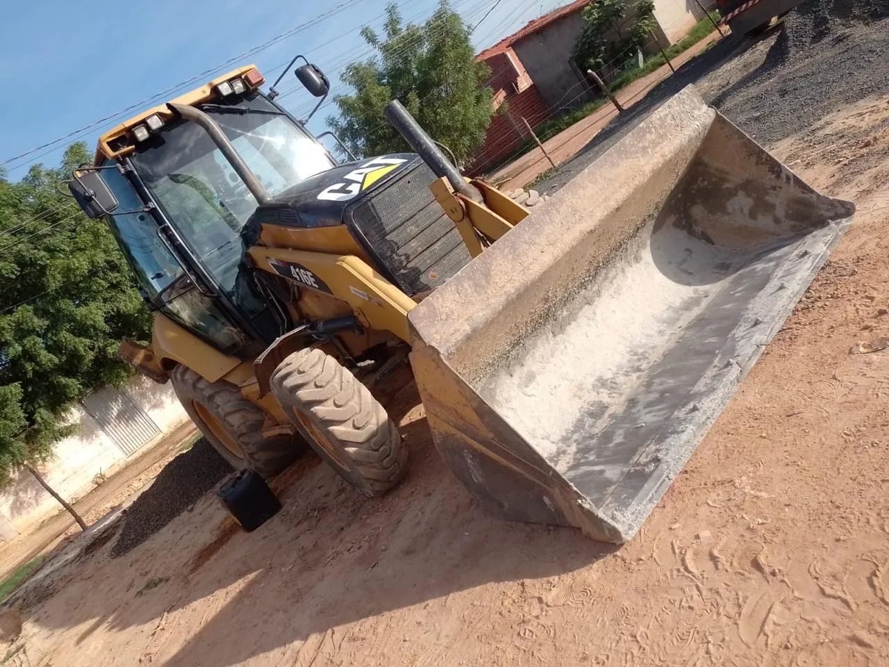 Retroescavadeira CAT 416 E . - Foto 5