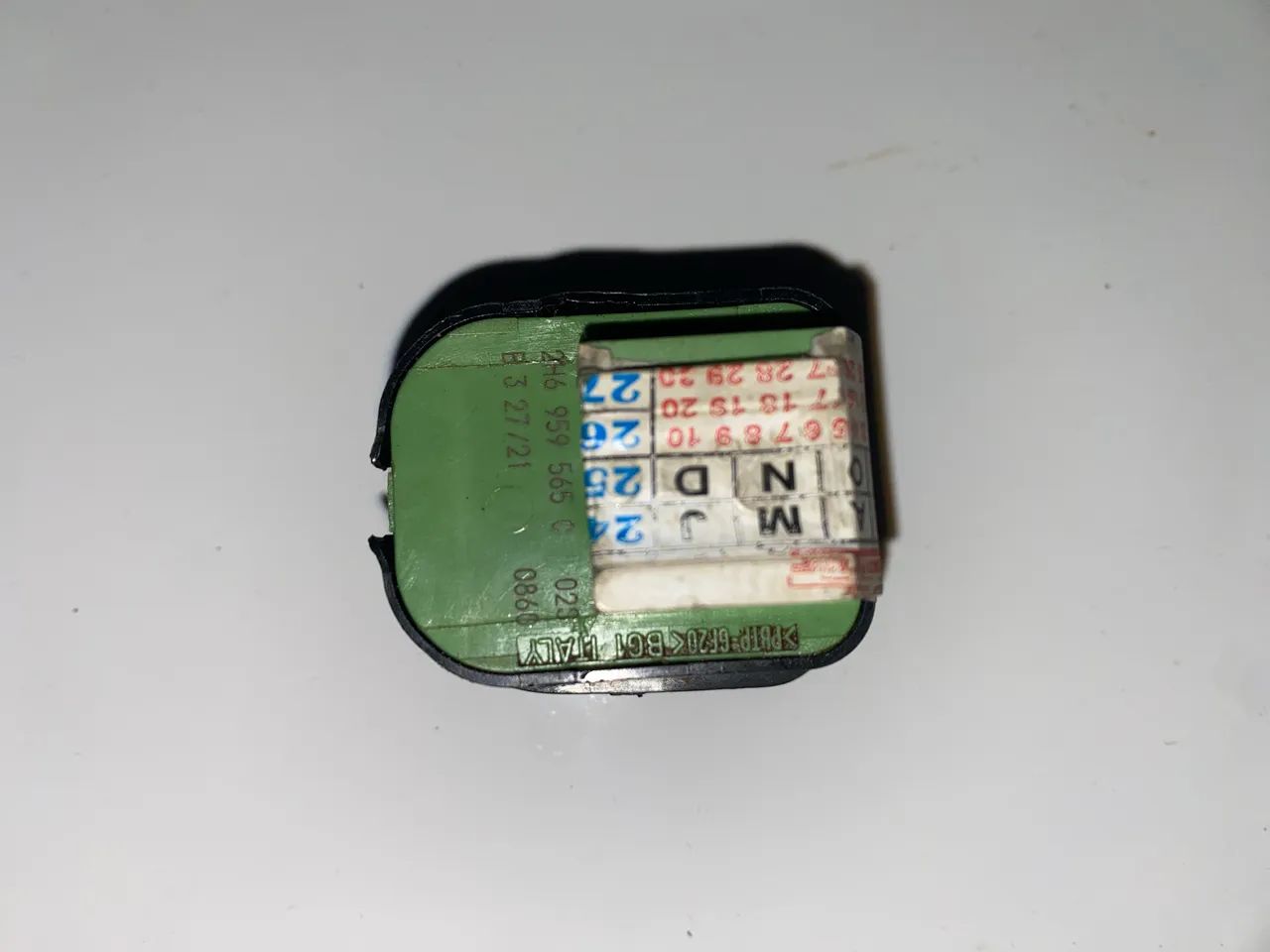 Interruptor de regulagem com rebatimento Amarok  - Foto 2