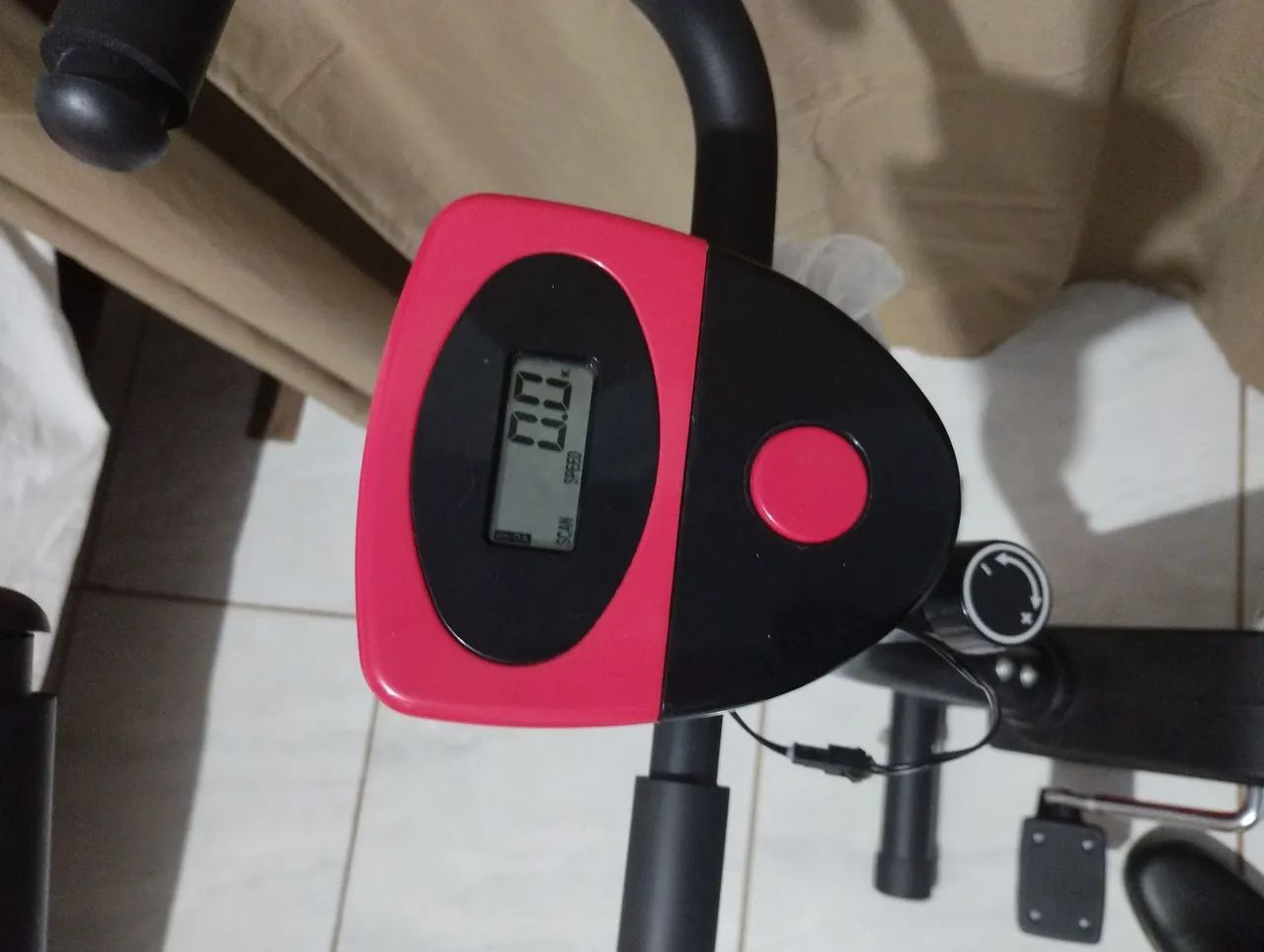 Bicicleta ergométrica  nova  - Foto 3