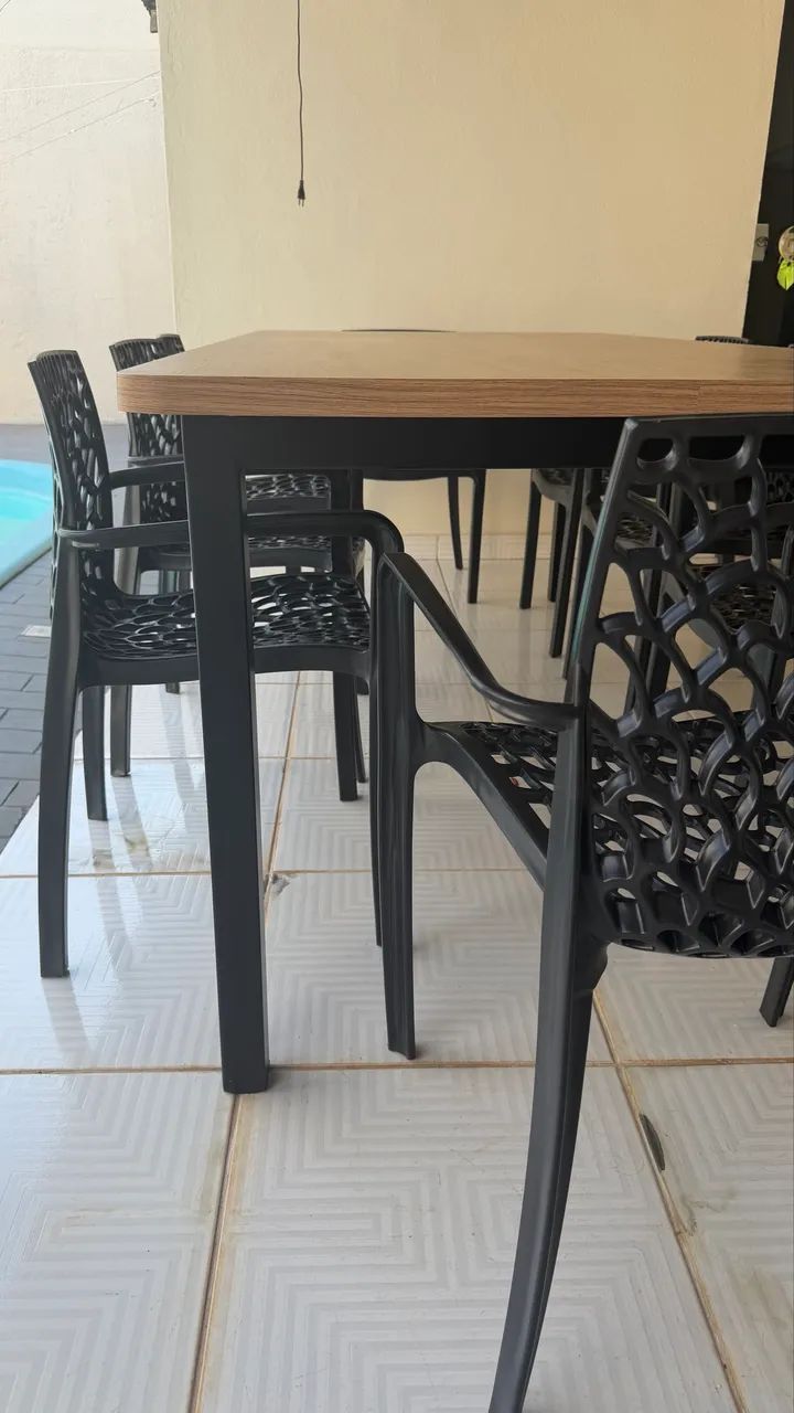 Mesa Nova com 8 cadeiras - Foto 3