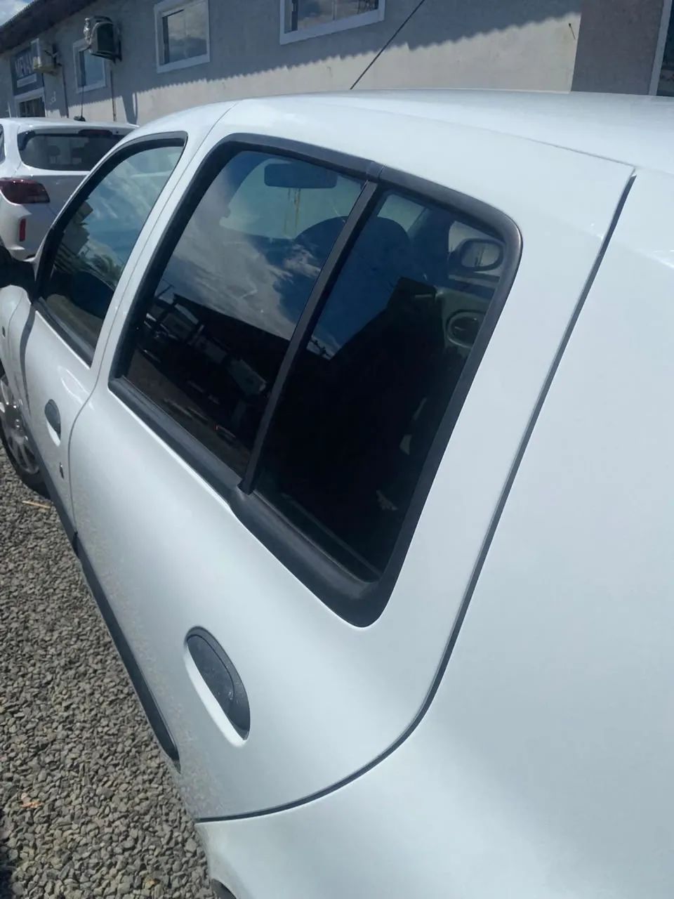 Renault Clio Hi-flex 1.0 16V 5P 2012 - Foto 3