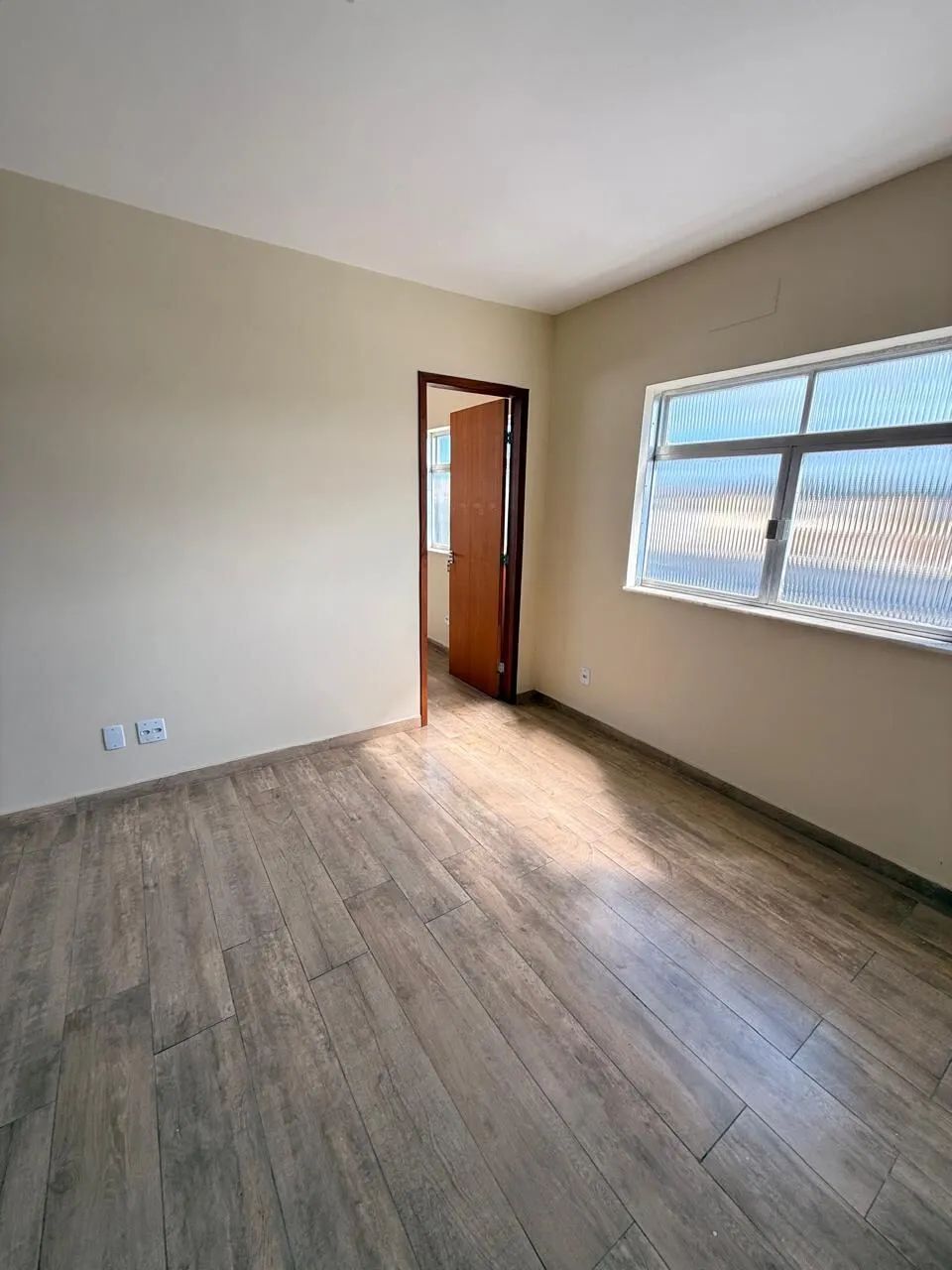 Excelente Sala (101) comercial na Vila Capri, Araruama - RJ - Foto 5