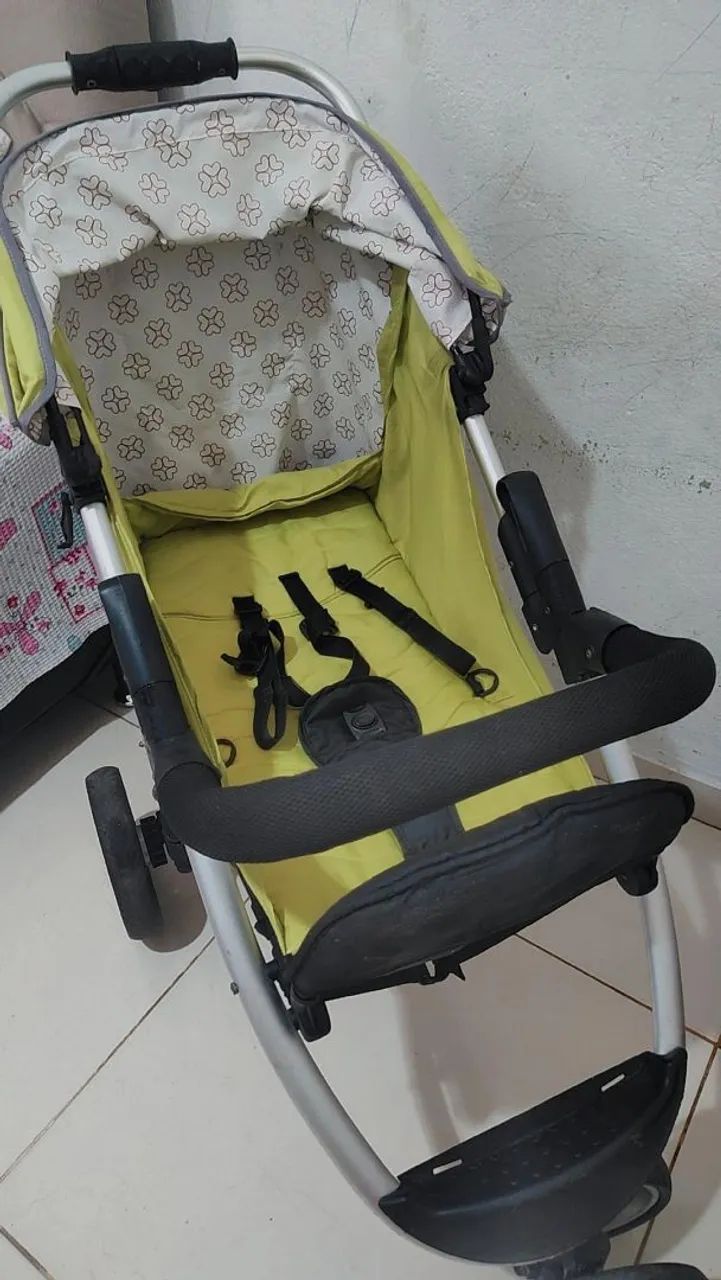 Carrinho de Bebê importado Compacto e Confortável - Foto 5