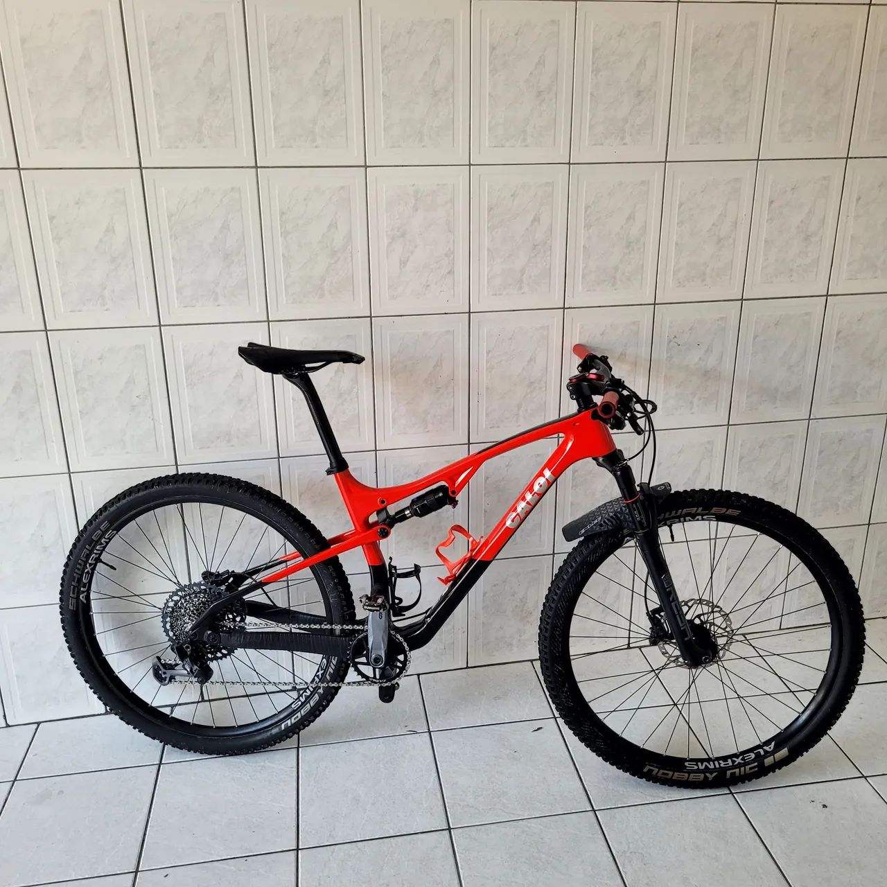Bicicleta Caloi FS Carbon 2023