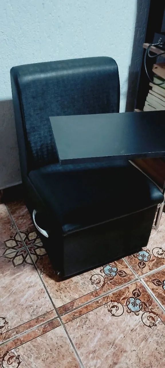 Vendo Poltrona e estufa de manicure, ambas novas